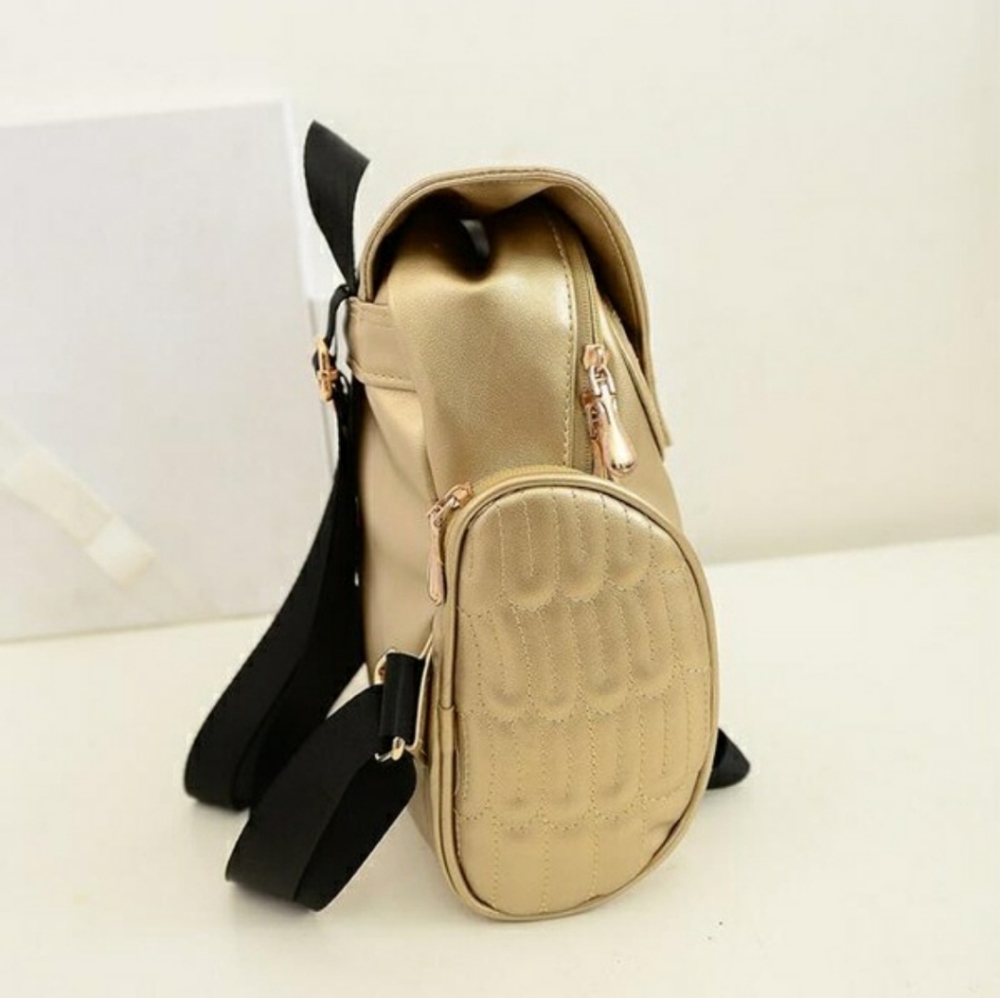 Gold Leather Owl🦉 Backpack - Picture 4 of 7